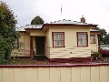 2 Bedroom Weatherboard House Picture