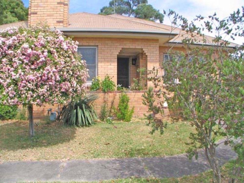 Brick Veneer Home in Great Location!! Picture 1