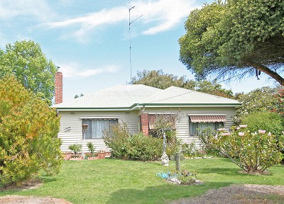 3 BRs and a Garden Picture