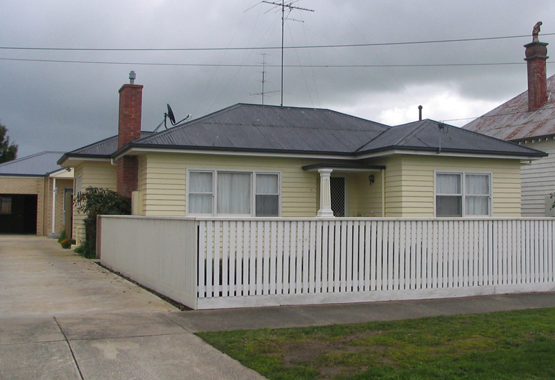 A SHORT STROLL TO THE HOSPITAL Picture 1