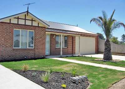 COMPLETE PRIVACY Picture