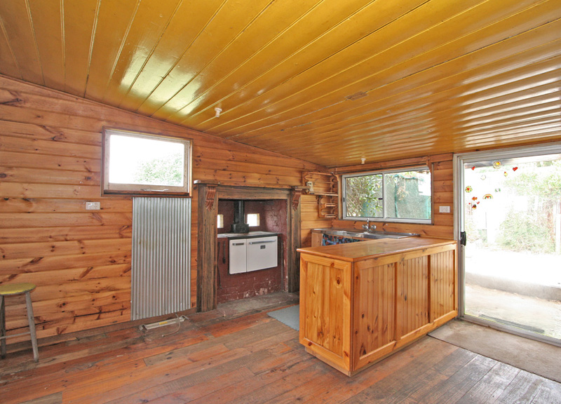 COTTAGE WITH A VIEW Picture 2