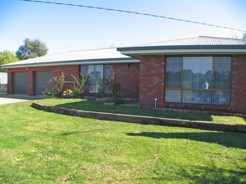 House in the Country Picture 1