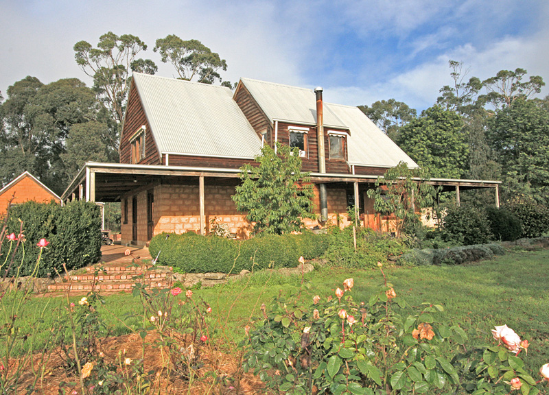 OTWAYS MUDBRICK ESCAPE Picture 1