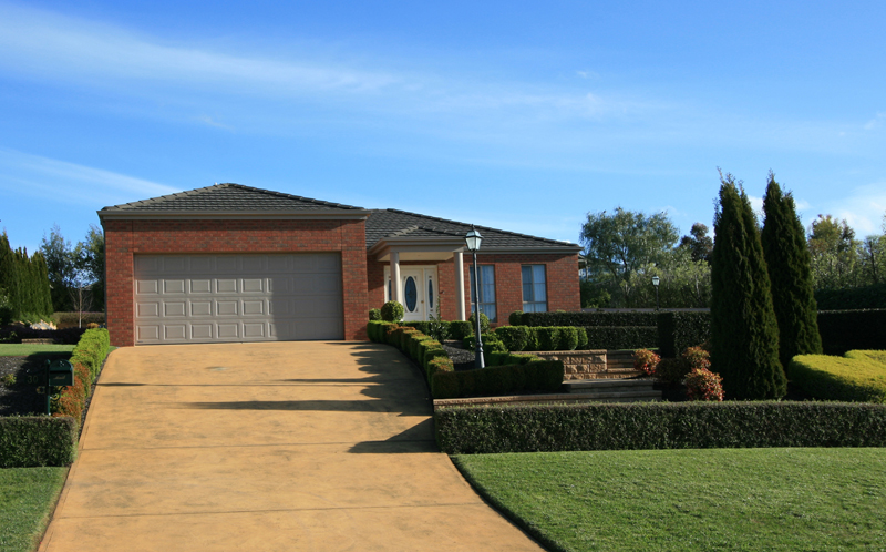 SIMPLY STUNNING Picture 1