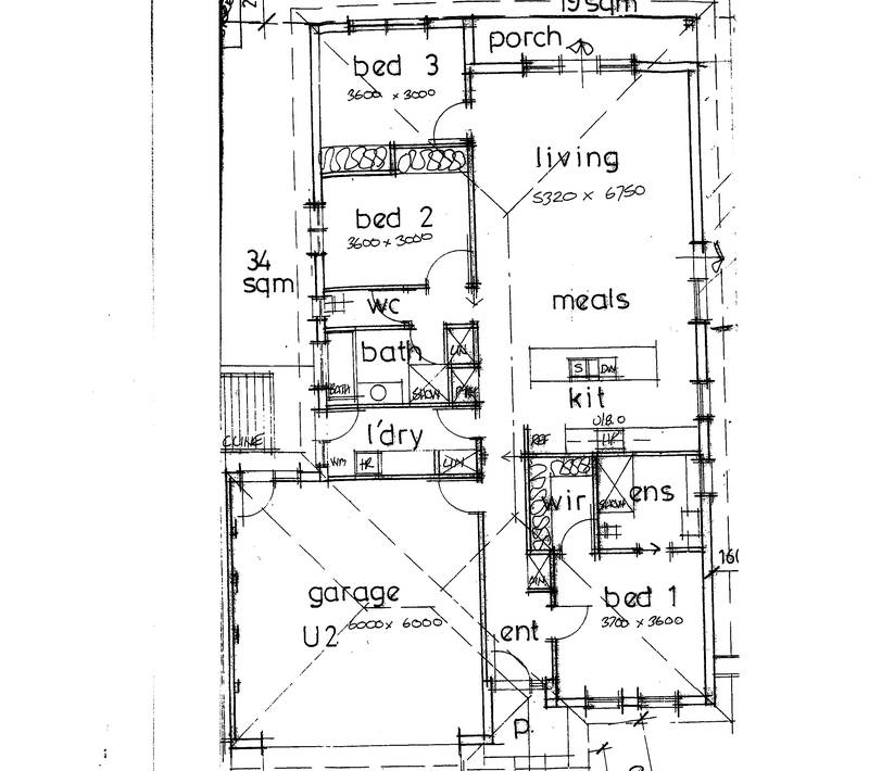 Townhouse within Shopping Precinct Picture 1