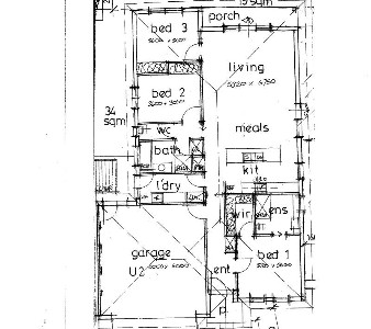 Townhouse within Shopping Precinct Picture