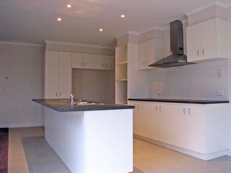 VALUE - QUALITY FAMILY LIVING Picture 2