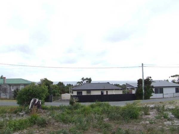 Bargain Buy!
GreensBeach
$89,000 Firm. Picture 3