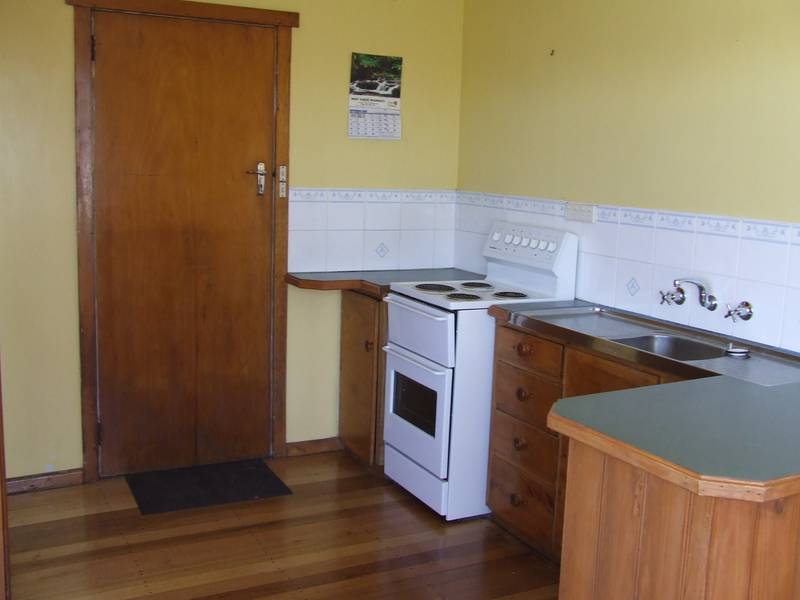 Investment Property with Waterviews at a Budget Price! Picture 3