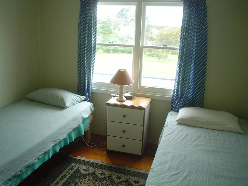 Fully Furnished & Great Location! Picture 3