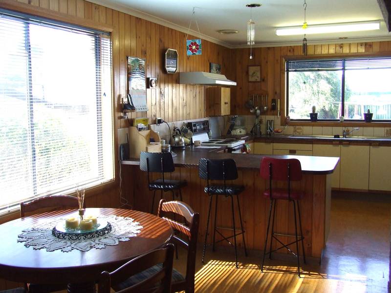 IT IS ALL ABOUT RELAXED LIVING! ..........
$259,000 Picture 3