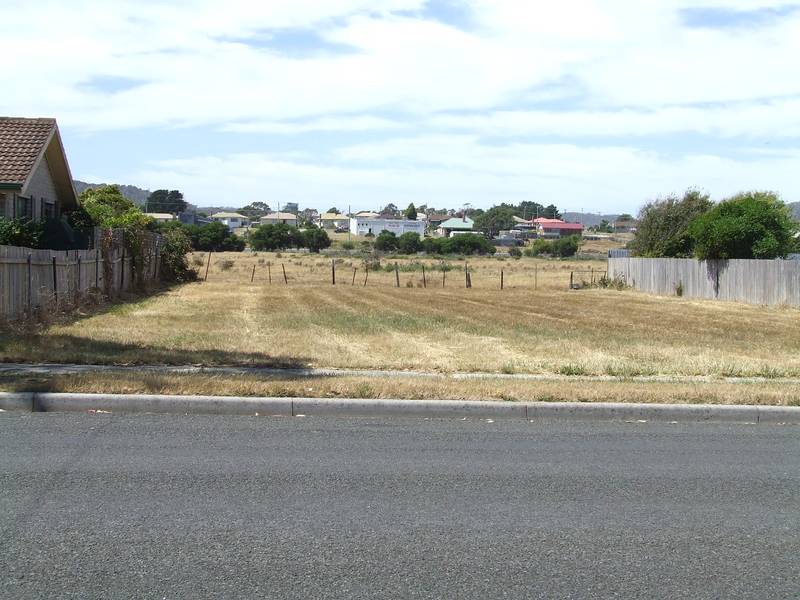 Attention 1st Home Buyers and Retirees!
$75,000 Picture 2