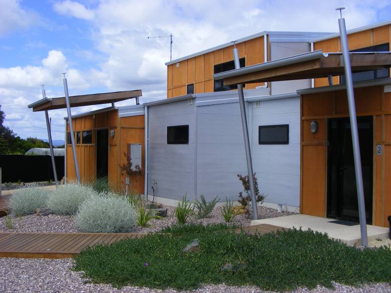 Brand New Beachside Apartments - Low Head. Picture 3