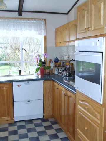 Spacious Character Home on Double Block! Picture 3