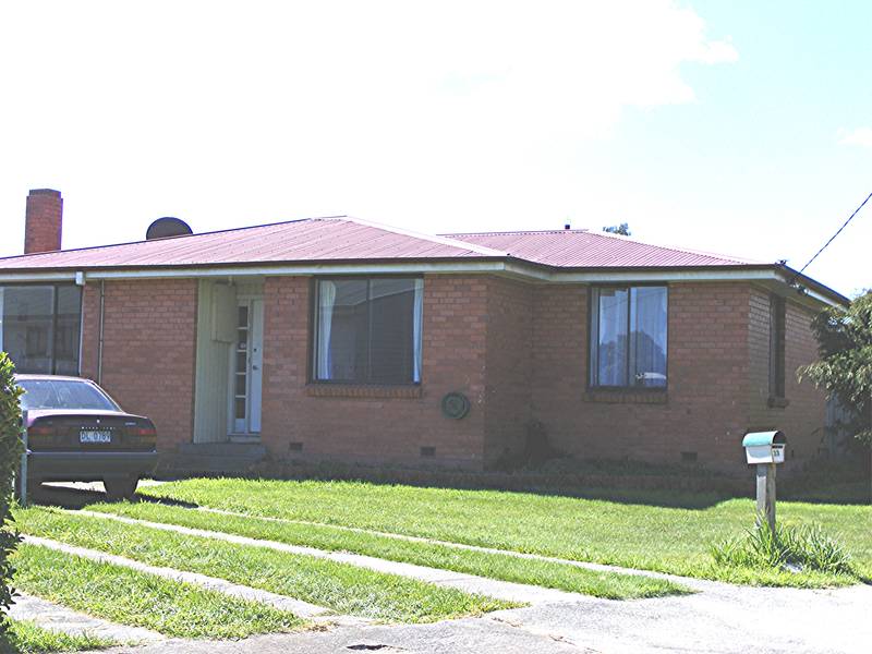 Popular Victoria Street............. Picture 2