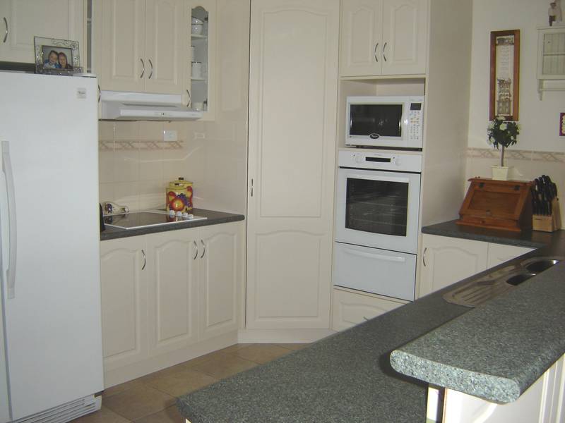 Immaculate Four Bedroom Home! Picture 3