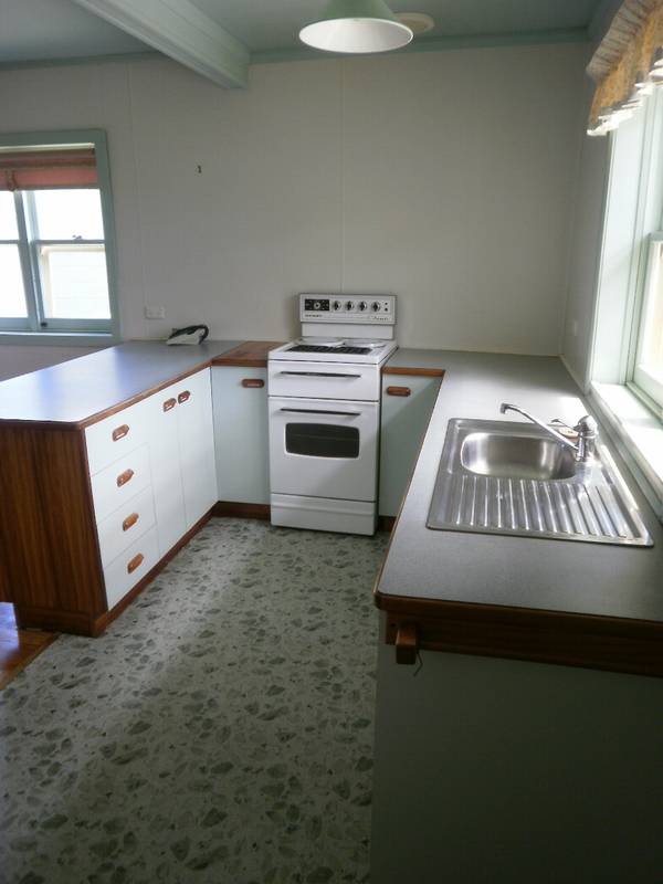 Close to Local Beaches! Picture 3