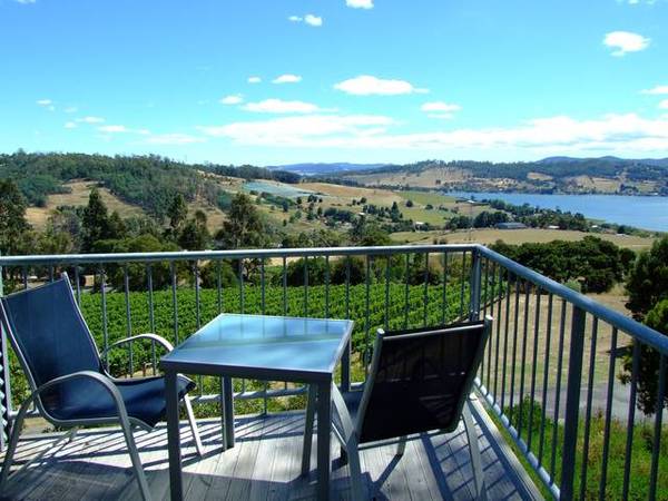 Unit 1 Rosevears Apartments. Picture 3