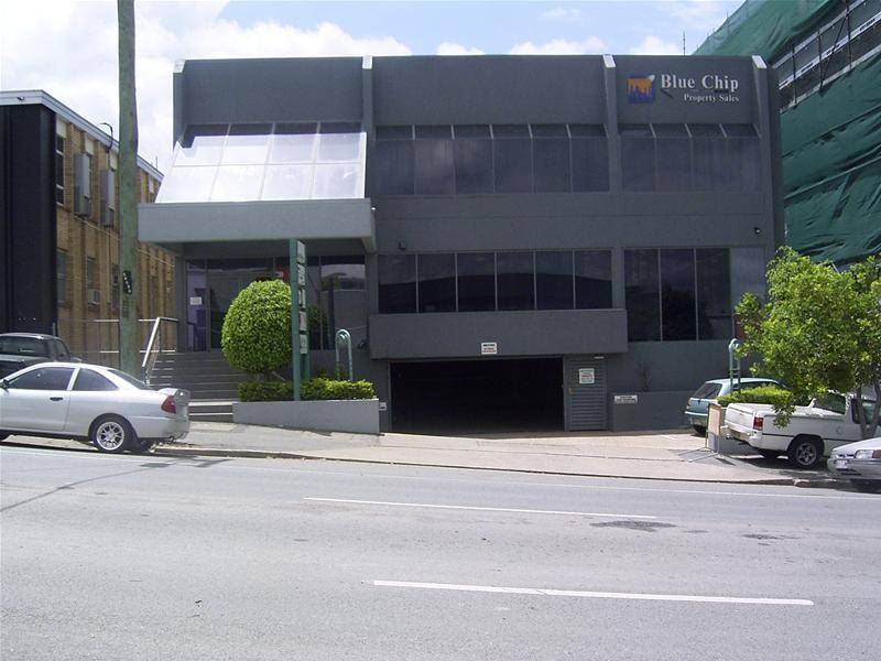 CHEAP OFFICE SPACE Picture 2