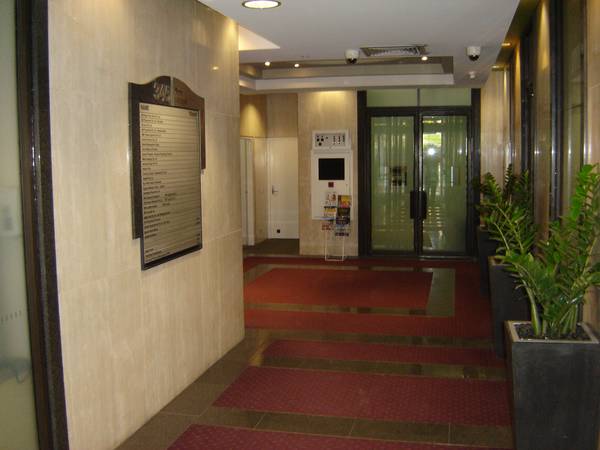 203m2 Partitioned Office Quality Picture 3