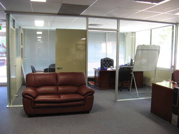 156m2 Ground Floor Office - 2 Car Parks Picture 2