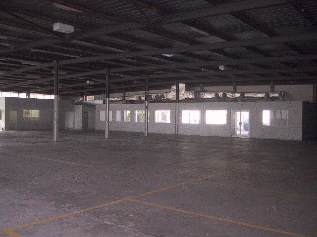 Office/Warehouse in Great Location Picture