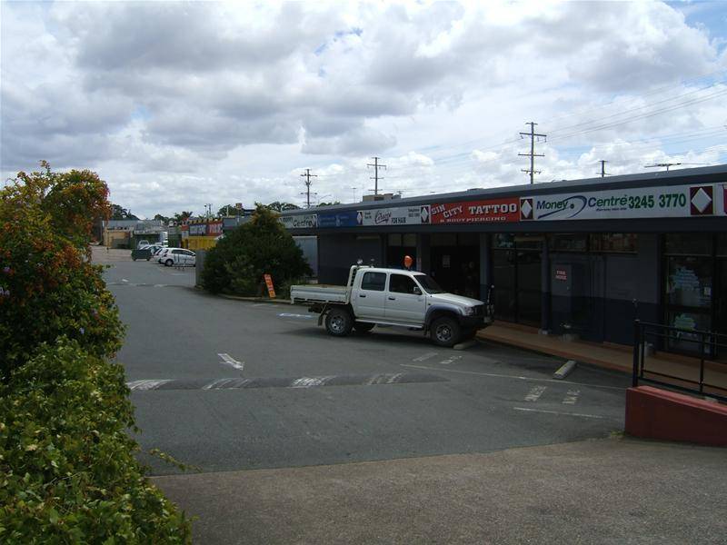 HIGH EXPOSURE RETAIL Picture 3