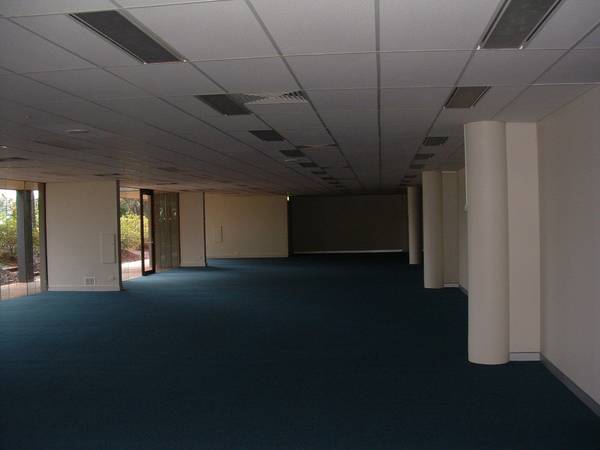 West End Riverside Office 281m2 Picture 2