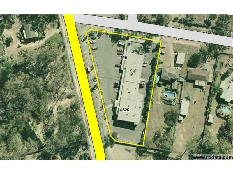 Busy Neighbourhood Centre. Picture 1