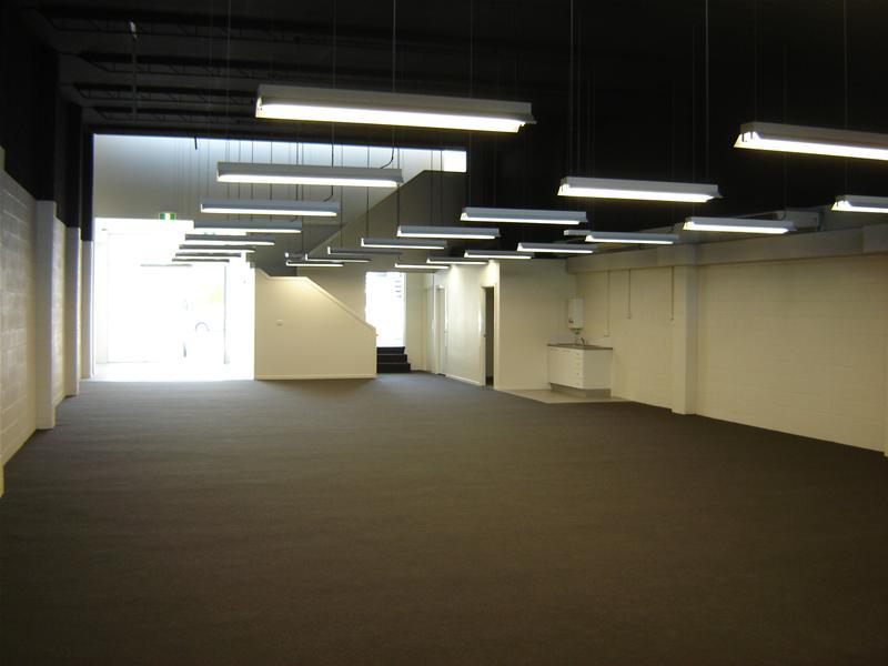 Stand Alone Picture 3