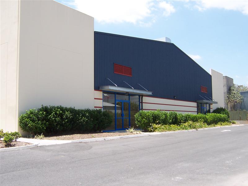 SALES SHOWROOM/BULKY GOODS - M1 EXPOSURE Picture 3