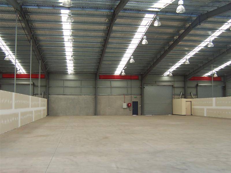 SALES SHOWROOM/BULKY GOODS - M1 EXPOSURE Picture 2