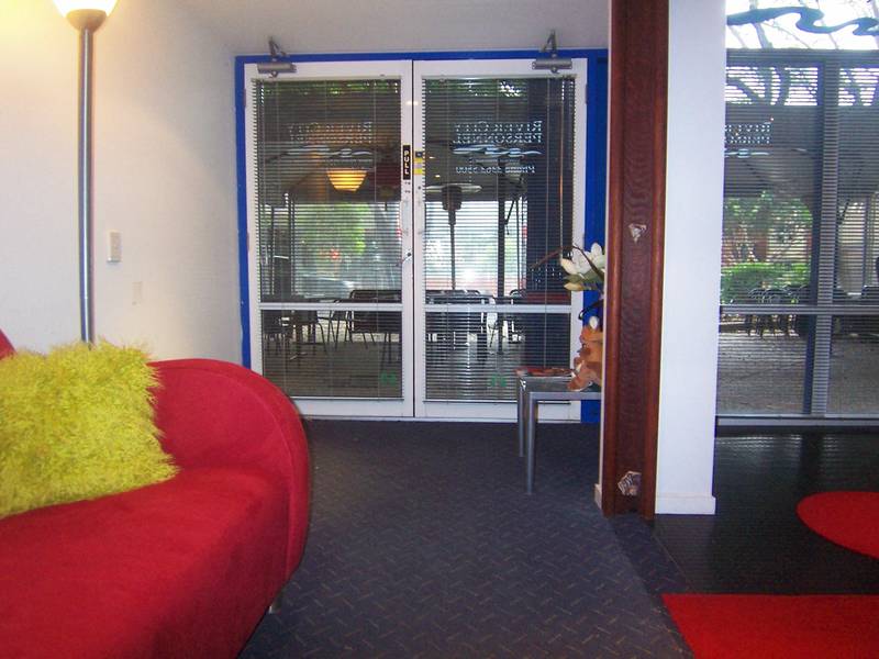 Retail / Office Picture 2