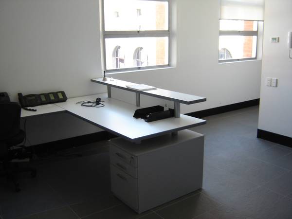 Whole Top Floor. 556m2 of Partitioned Office Picture 2