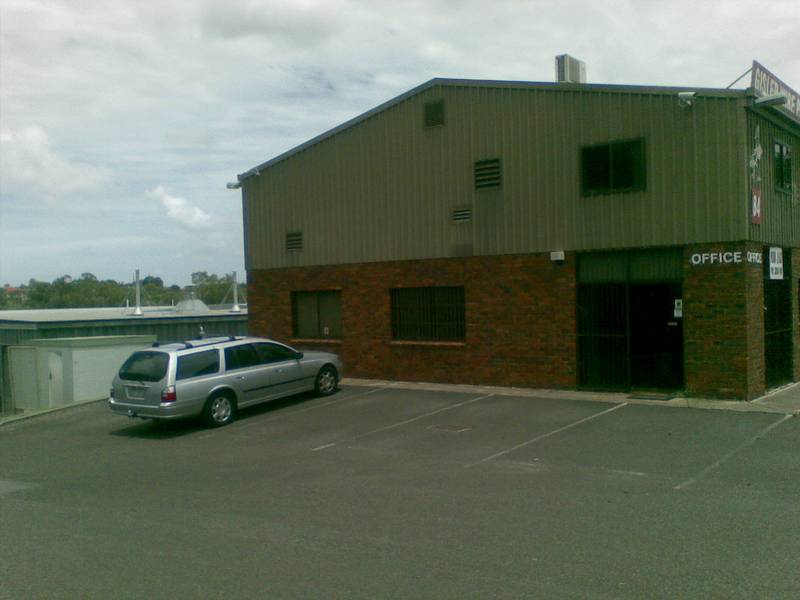 Looking for a BARGAIN? Picture 2