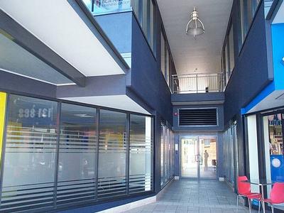 142m2 Office with Reception and 3 parks Picture