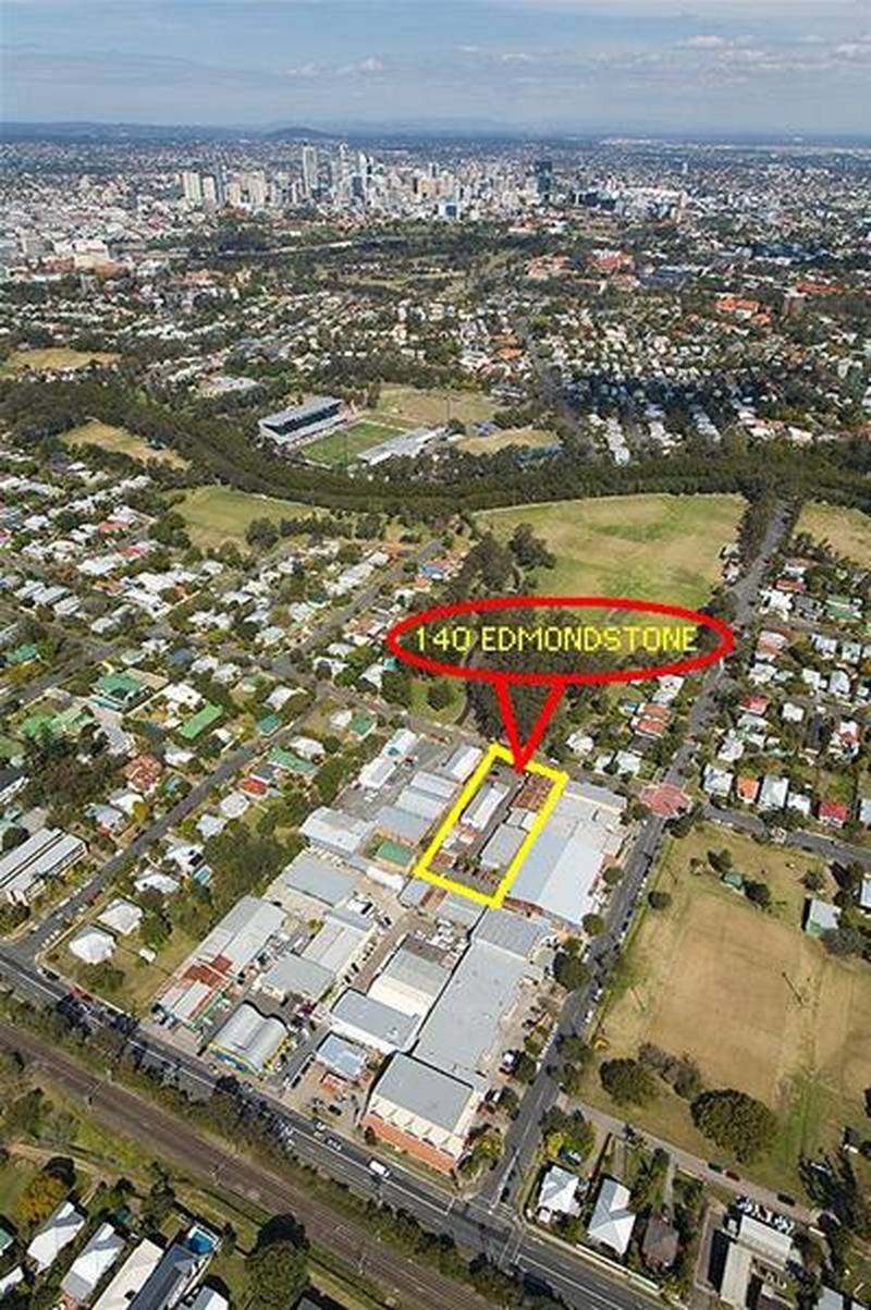 INVESTMENT - REDEVELOPMENT Picture 1