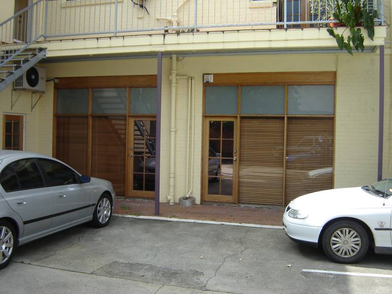 Ground Level Office 146m2 Partitioned with Charm Picture 1