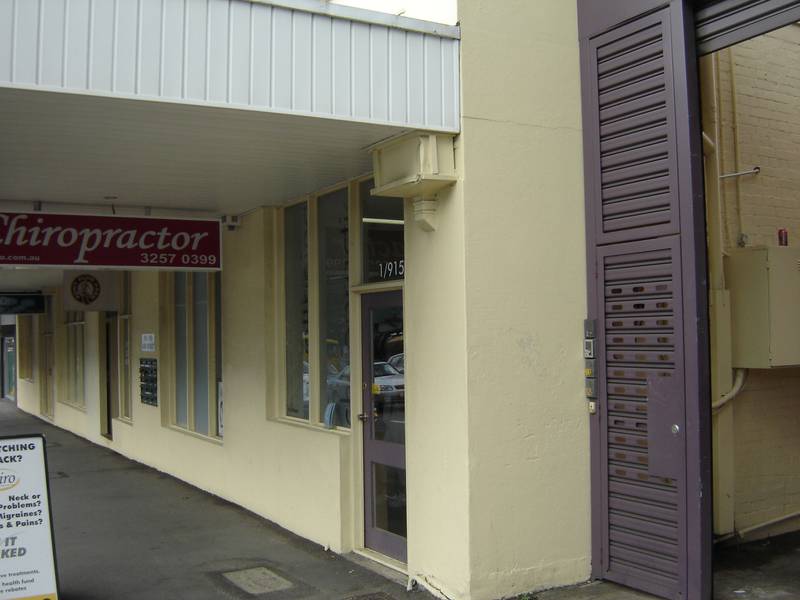 Ground Level Office 146m2 Partitioned with Charm Picture 2