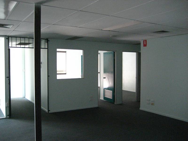 Rocklea Office / Warehouse for Sale or Lease Picture 2