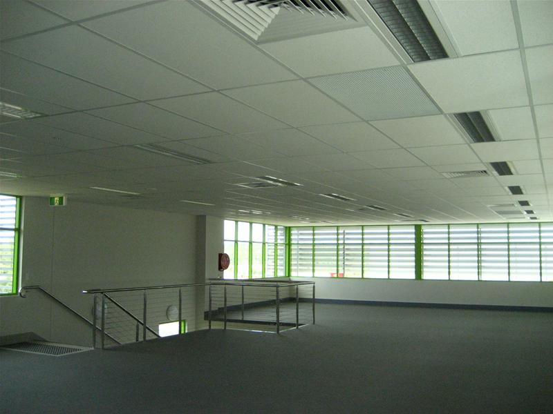 New Corporate Warehouse with B-Double Access Picture 3