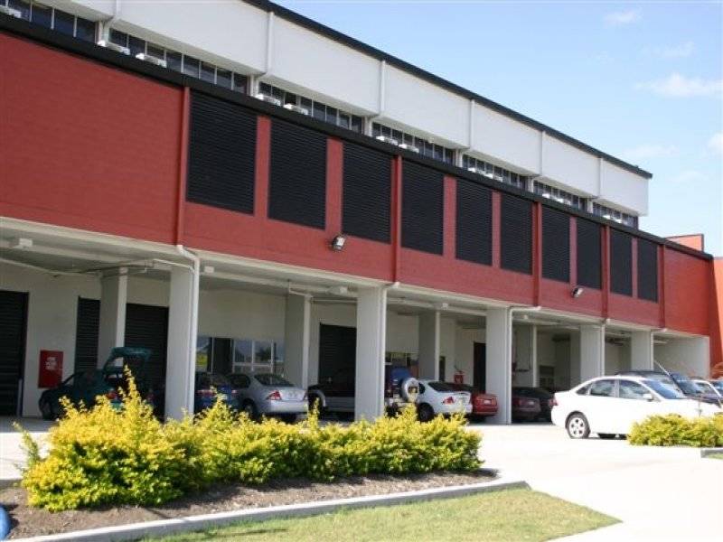 Strata office glass front 187 to 464m2 @$150 net..cheap as Picture 2