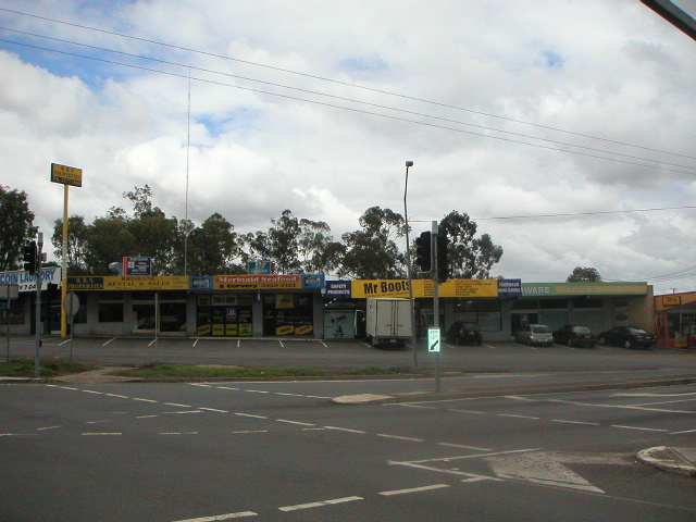 Smart Little Retail Opportunity Picture 1