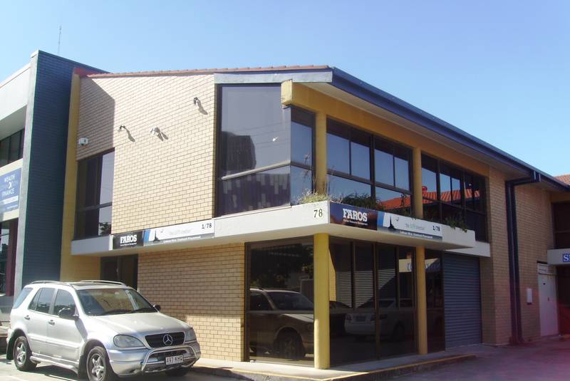 OWNER NEEDS TO SELL STRATA UNIT - WOOLLOONGABBA Picture 1