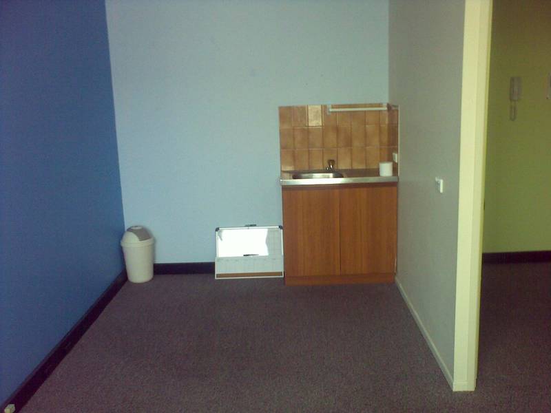 5TH FLOOR SPRING HILL OFFICE Picture 2