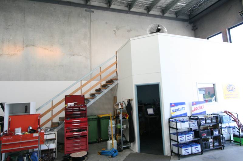 EXCELLENT STRATA NOW AVAILABLE! Picture 2