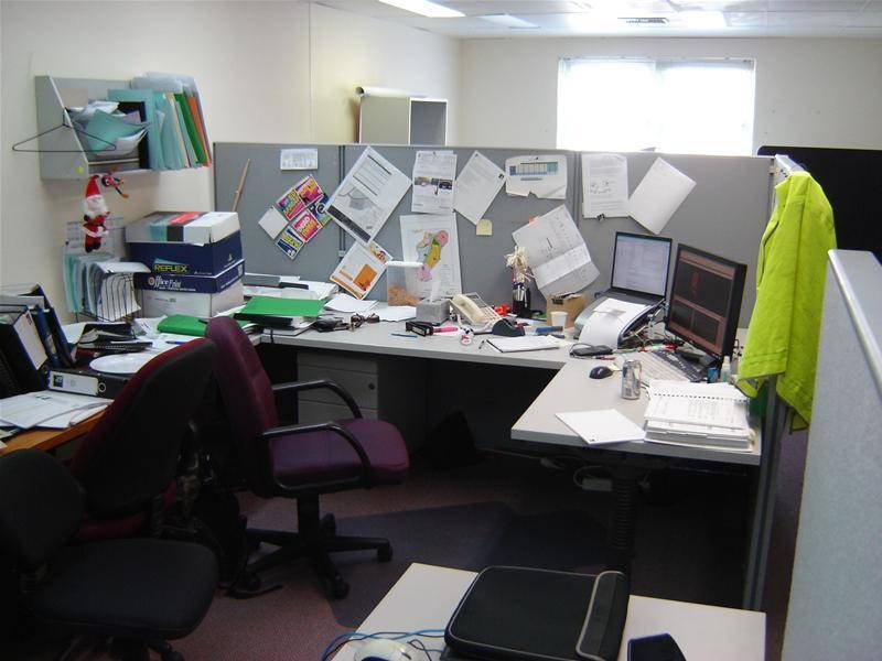 STAND ALONE OFFICE/WAREHOUSE Picture 3
