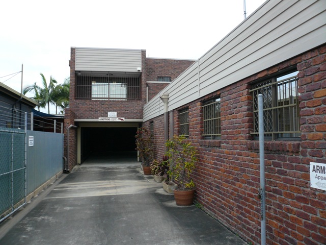 STONES CORNER FREESTANDING BUILDING FOR LEASE Picture 2