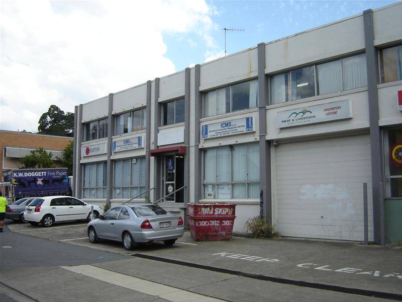 160m2 OFFICE/WAREHOUSE GROUND LEVEL WITH GREAT EXPOSURE Picture 1